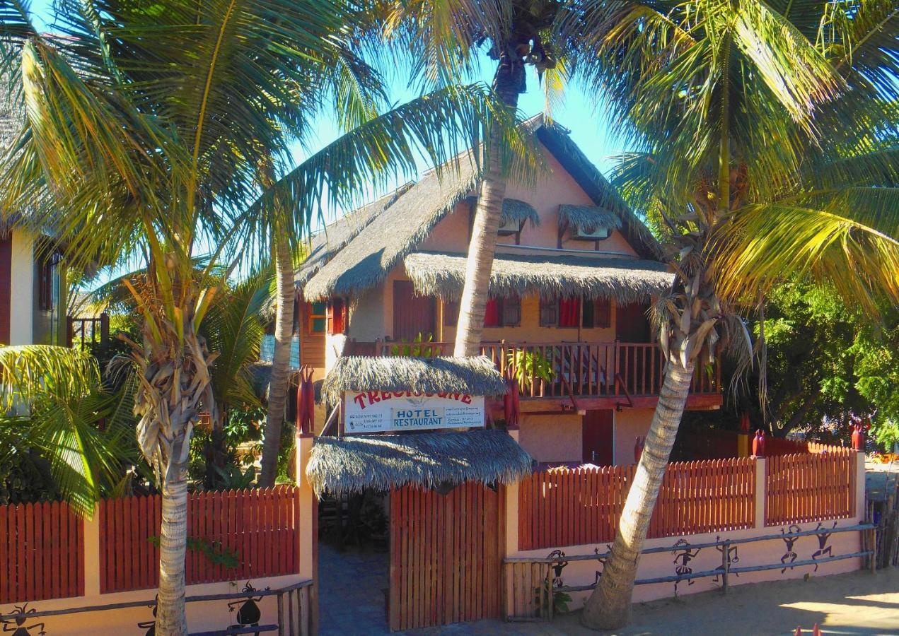 Hotel Trecicogne Morondava Exterior photo